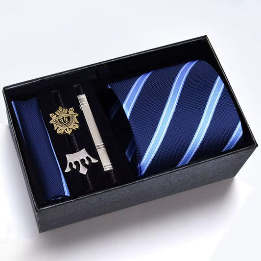 Set Cravată Bleumarin cu Pin Regal – Eleganță și Distincție pentru Bărbați