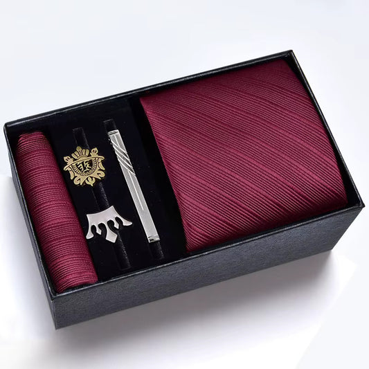 Set Nobil de Cravată și Accesorii – Visiniu Regal pentru Ocazii de Neuitat