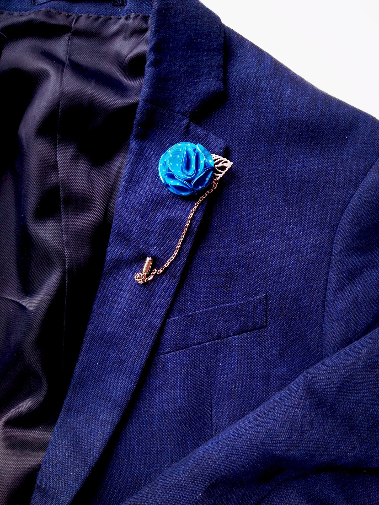 Pin Elegance Chain Blue